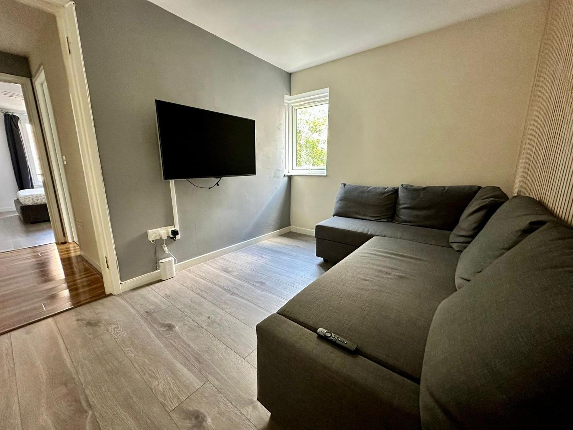 Cosy 2 Bedroom Flat In Manor House 伦敦 外观 照片