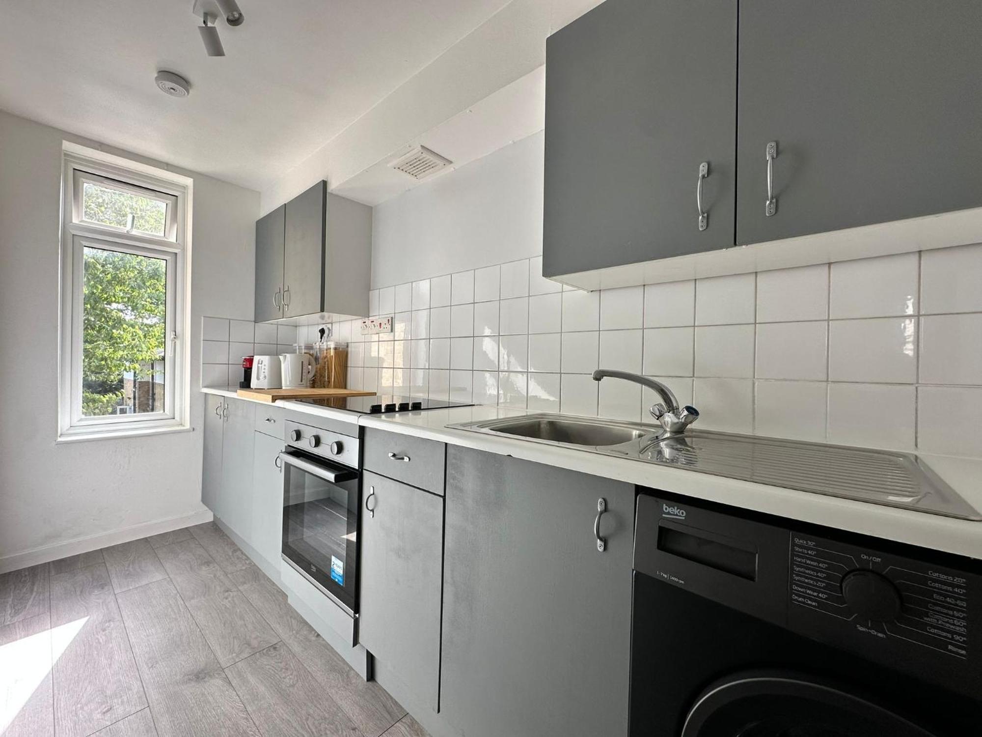 Cosy 2 Bedroom Flat In Manor House 伦敦 外观 照片